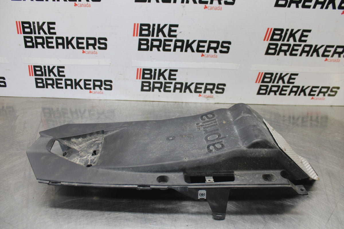 24 APRILIA TUONO V4 1100 FACTORY ABS REAR BACK TAIL UNDERTAIL FAIRING COWL BB887