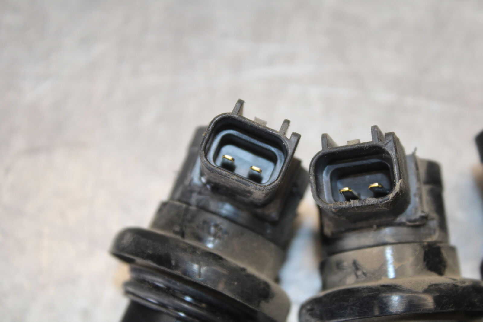 09-14 YAMAHA YZF R1 IGNITION COILS COIL SPARK PLUG CAPS 14B-82310-00-00 BB696