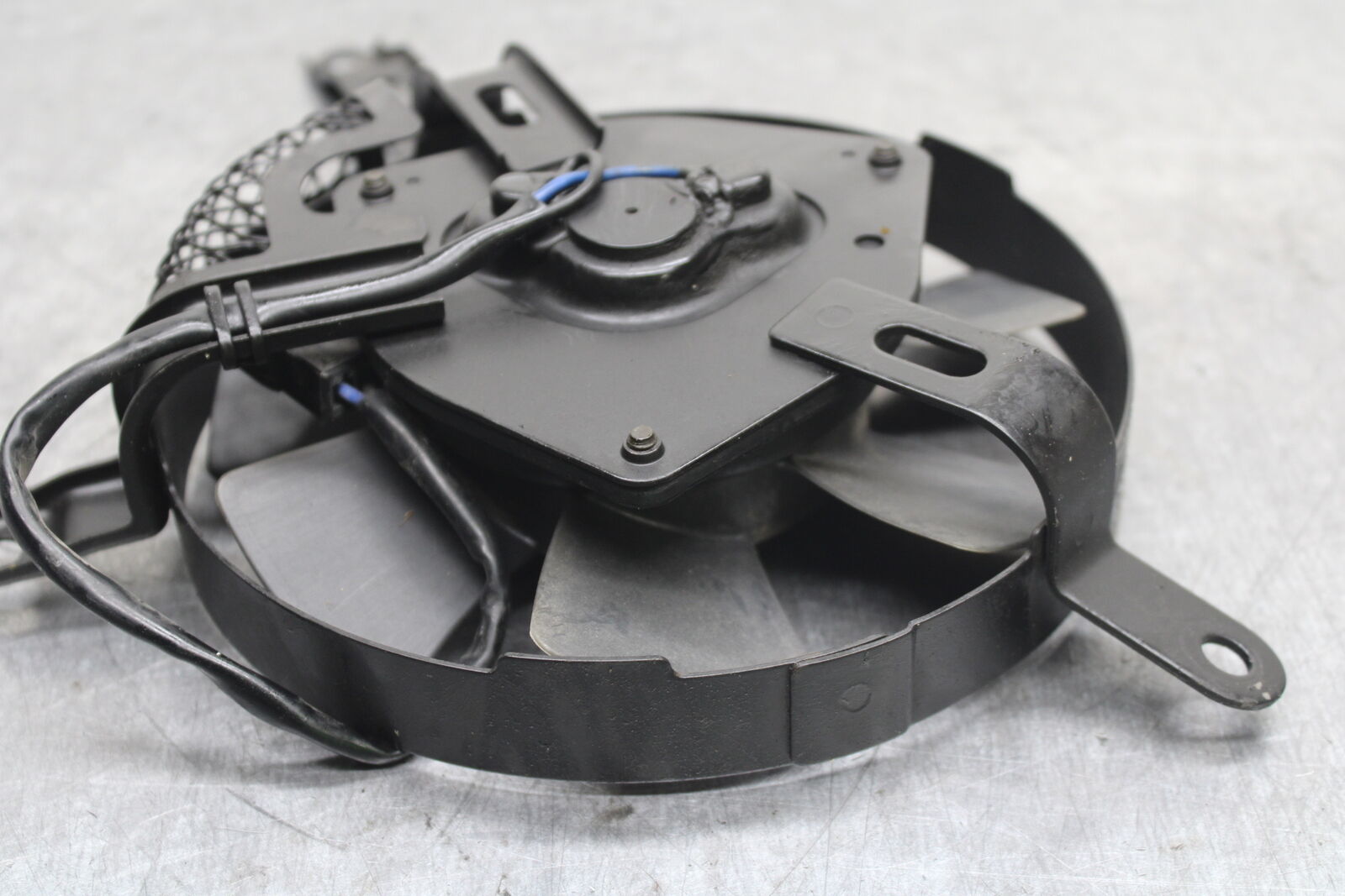 05-06 SUZUKI GSXR1000 ENGINE RADIATOR COOLING FAN BB113