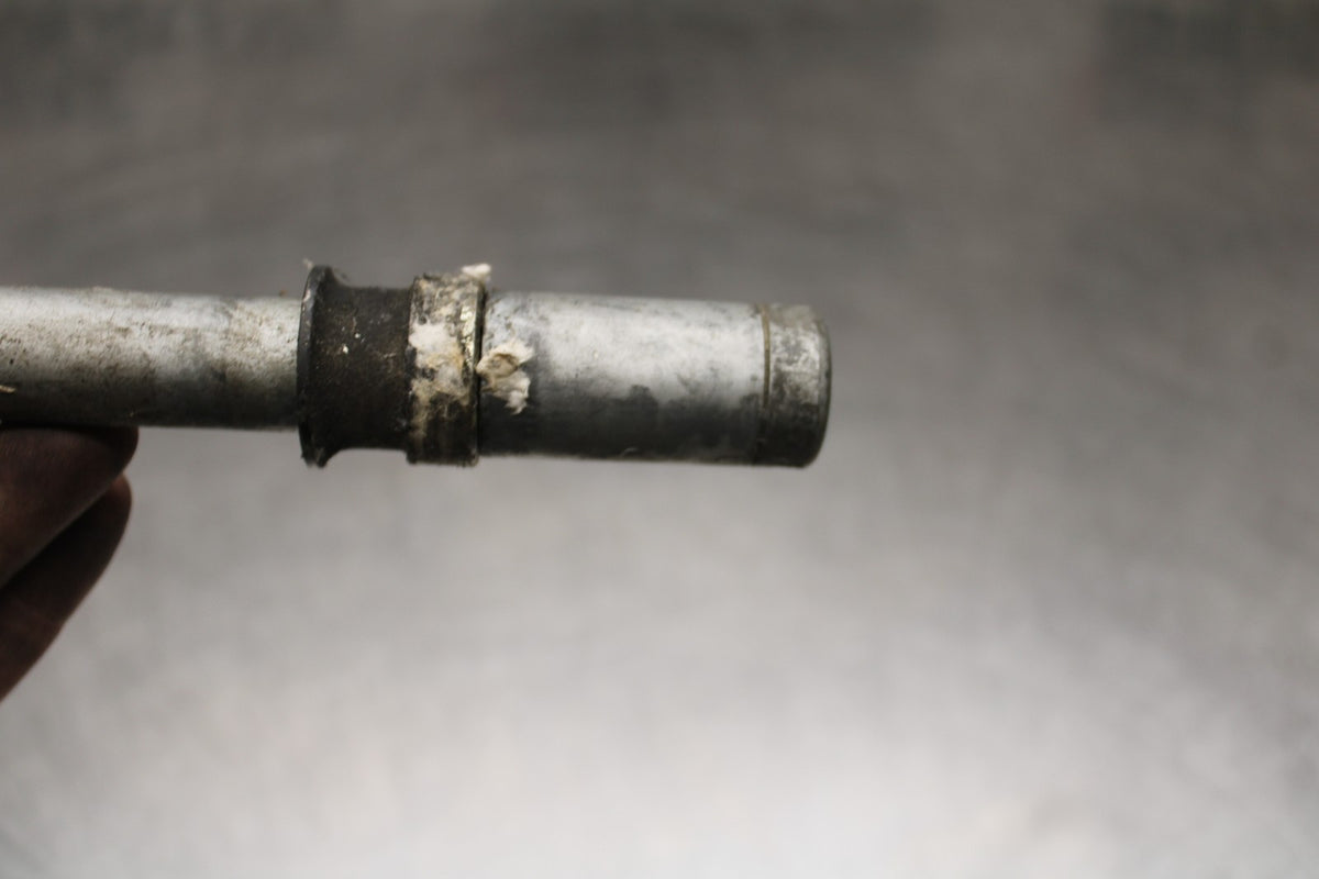 88-00 HONDA GOLDWING 1500 FRONT WHEEL RIM AXLE PIVOT BOLT BB883