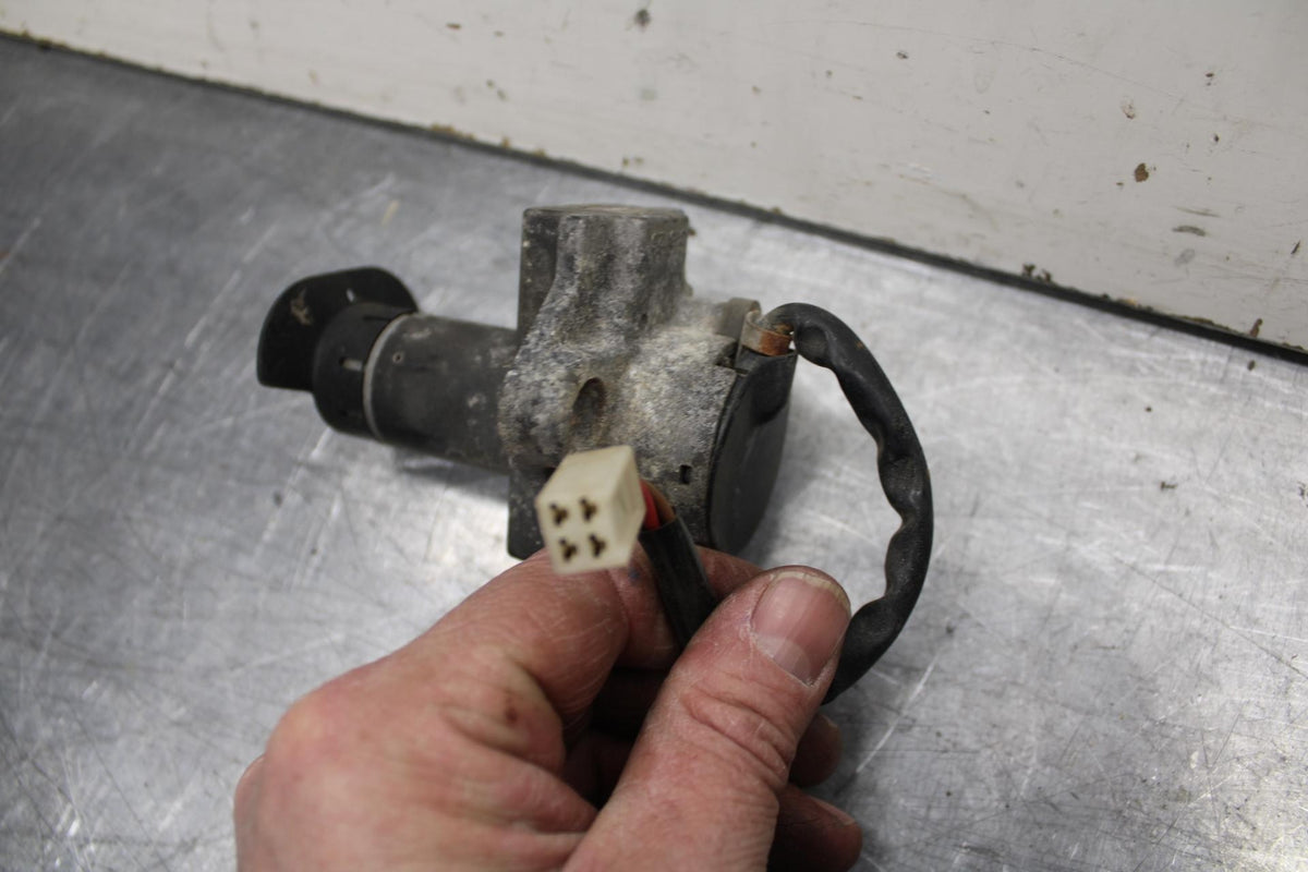 80-81 SUZUKI GS1000G IGNITION LOCK NO KEY BB91