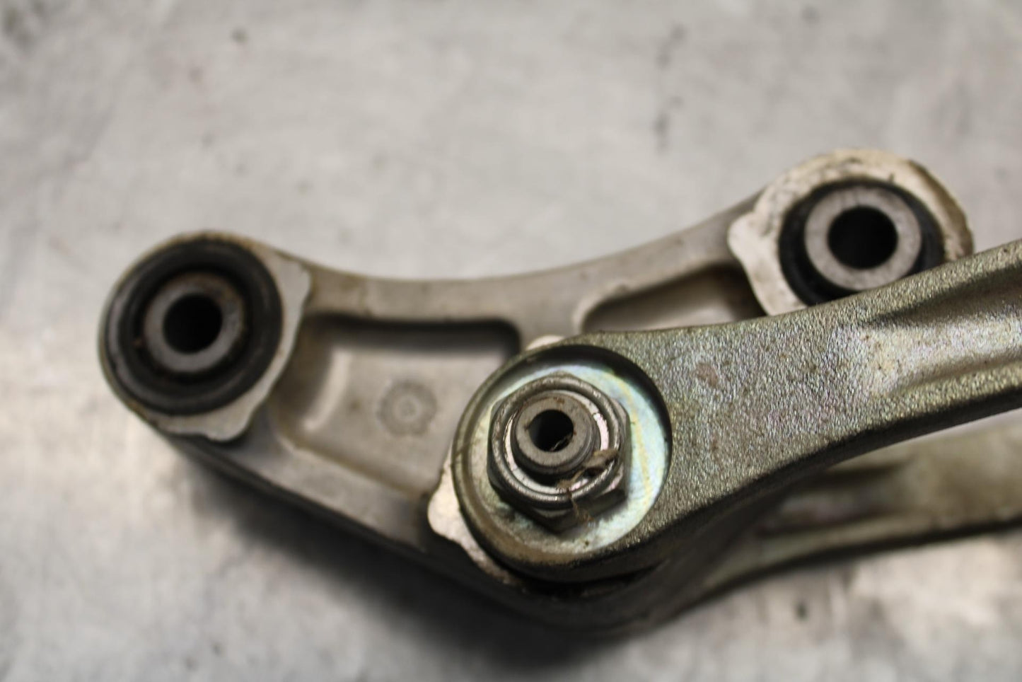 2012 Kawasaki Ninja ZX14R ZX1400E REAR DOGBONE SHOCK LINKAGE LINK BB60