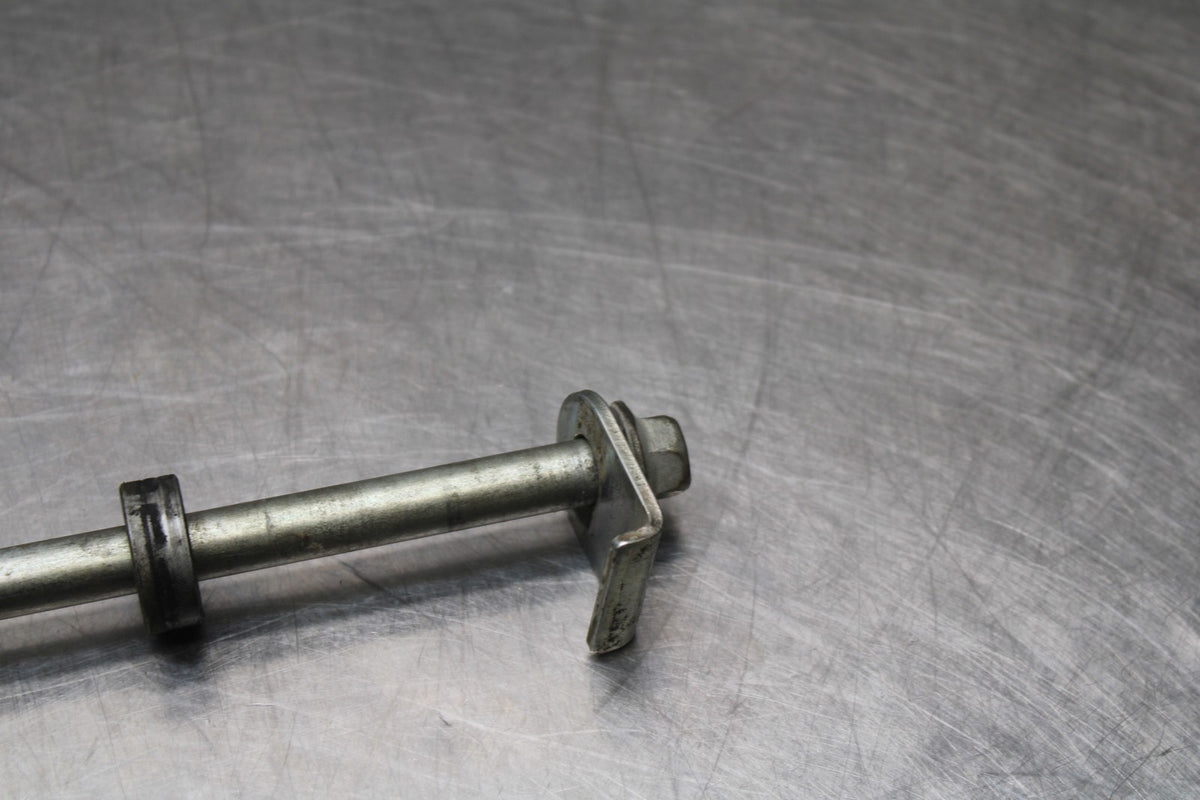 08 HONDA CBR125R REAR AXLE BACK WHEEL RIM PIVOT BOLT AXEL BB839