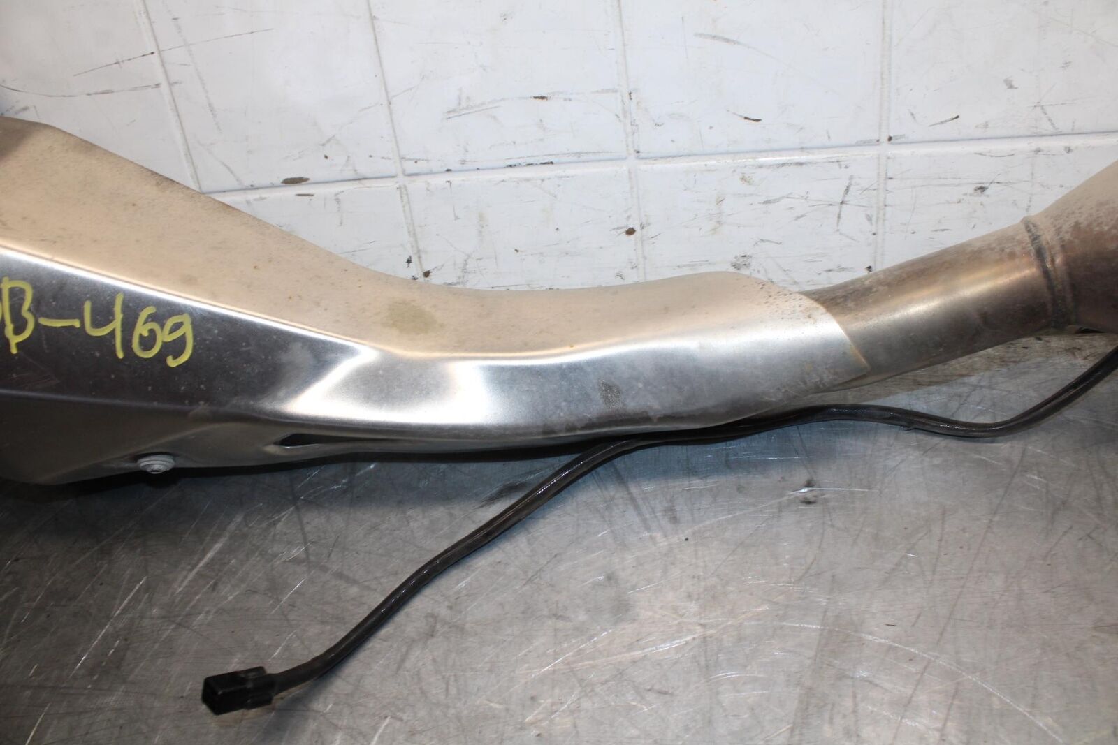 18 KAWASAKI Z 400 FULL EXHAUST SYSTEM HEADERS PIPE MUFFLER BB469