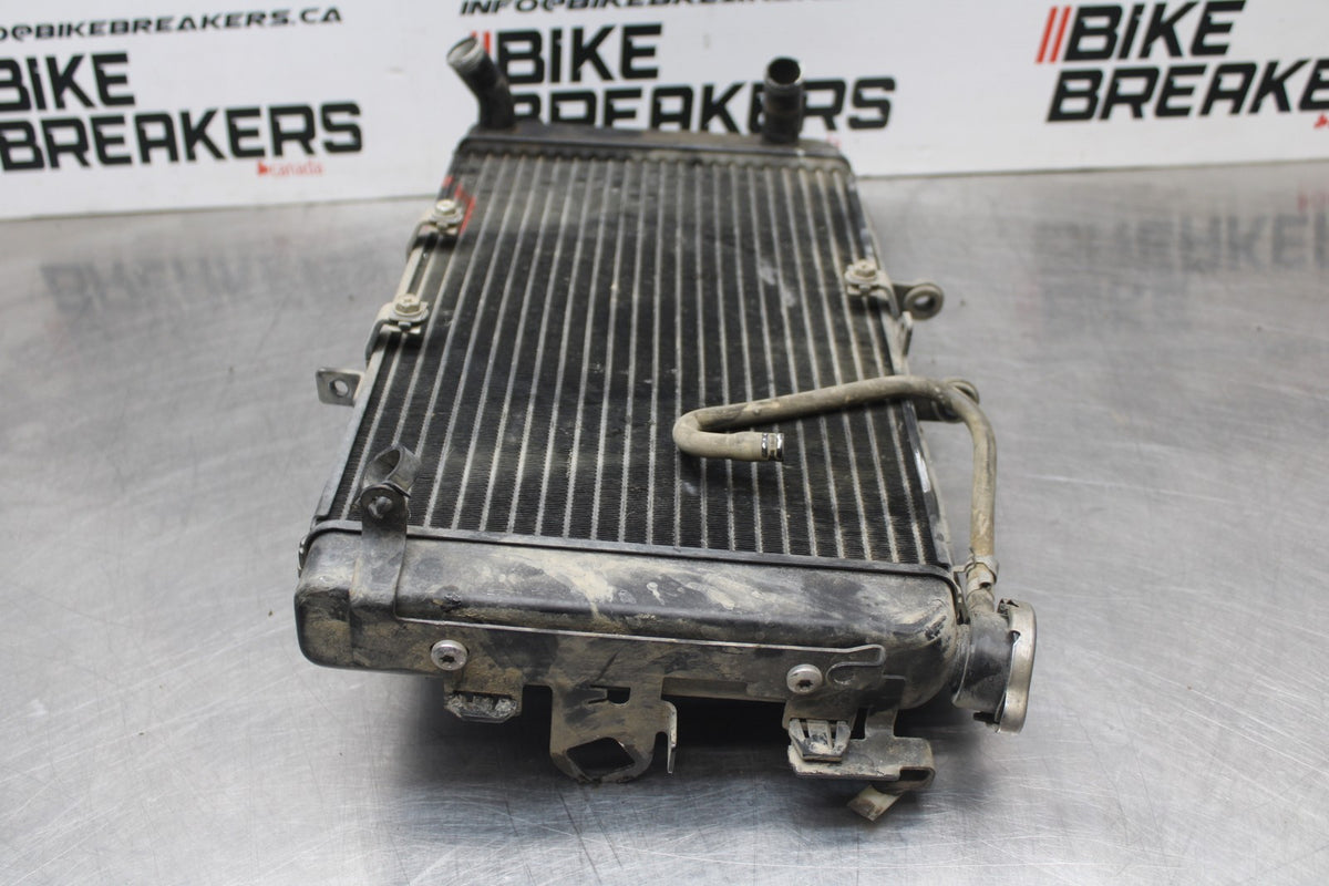 15 TRIUMPH TIGER 800 ENGINE RADIATOR MOTOR COOLER COOLING RADIATER BB873