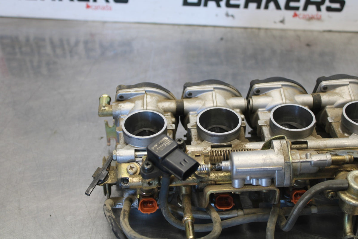 03-04 YAMAHA YZF R6 MAIN FUEL INJECTORS / THROTTLE BODIES BB890