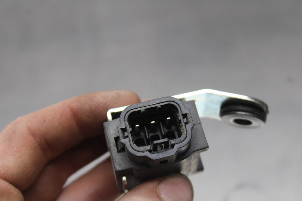 15 SUZUKI BOULEVARD C50 TIP OVER BANK ANGLE CRASH SENSOR SWITCH  BB775