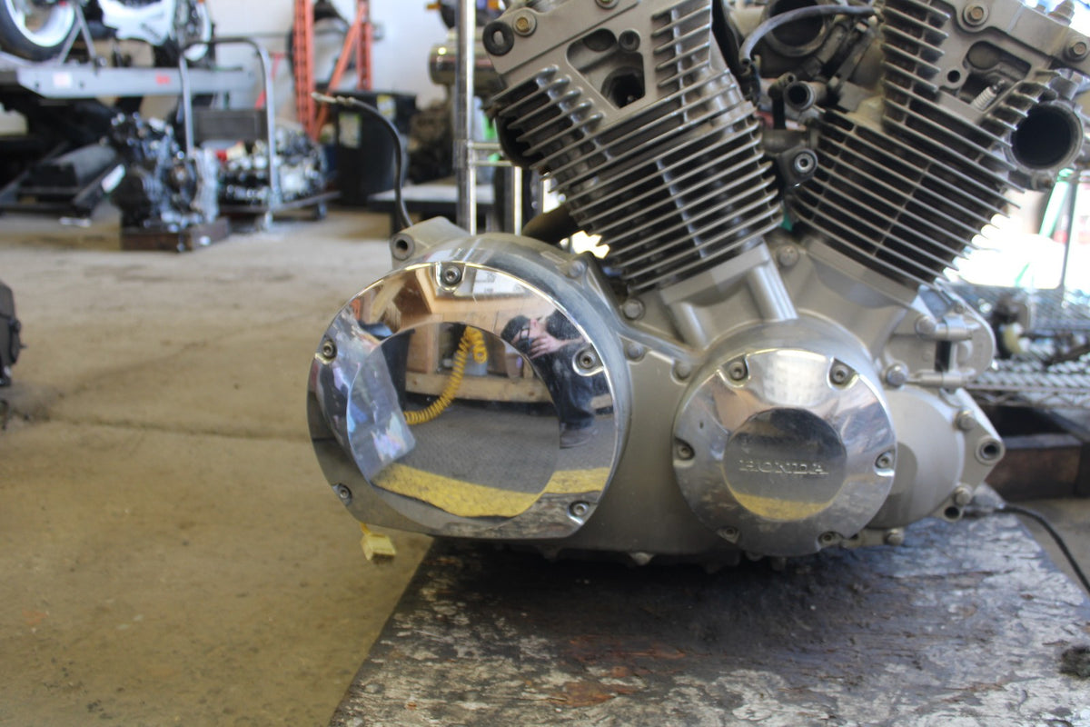 03-08 HONDA VTX1300C ENGINE MOTOR BB868