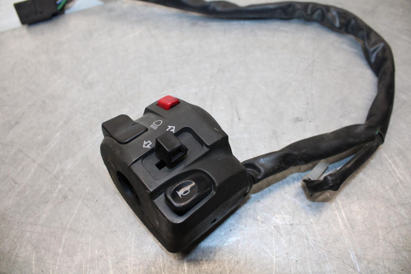 06-07 KAWASAKI NINJA ZX14R LEFT CLIP ON HANDLE SIGNALS SWITCH SWITCHES BB433