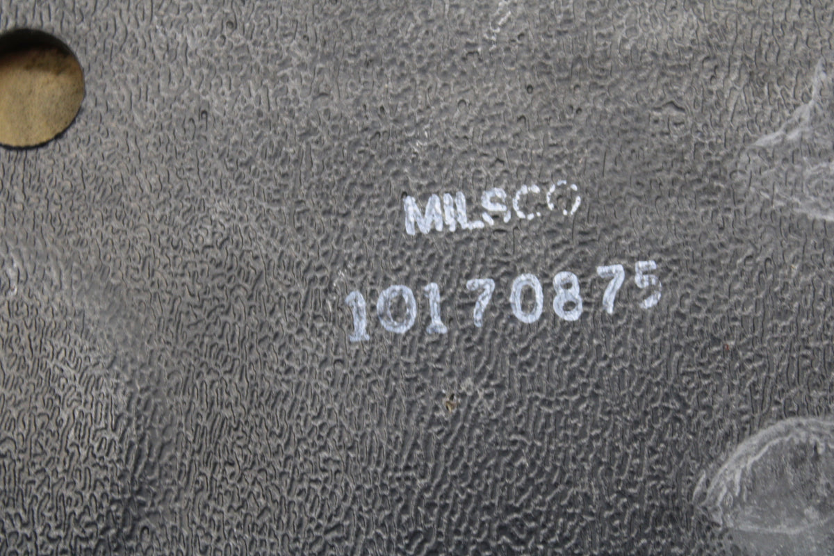 04-16 HARLEY-DAVIDSON SPORTSTER 883 FRONT DRIVERS SEAT BB680