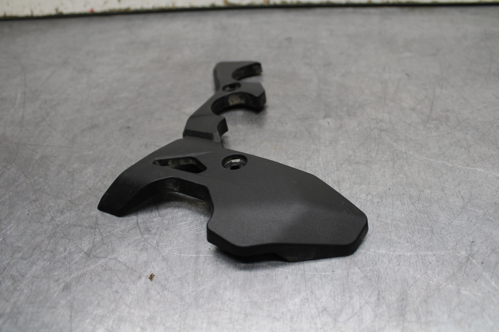 24 KAWASAKI NINJA 500 ABS RIGHT FRAME/ REARSET SIDE COVER COWL PANEL TRIM BB730