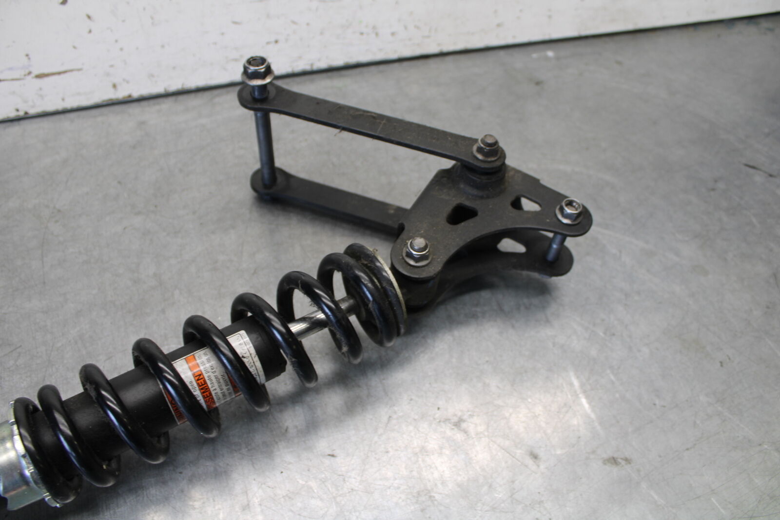 18-23 KAWASAKI NINJA 400 REAR BACK SHOCK ABSORBER SUSPENSION BB679