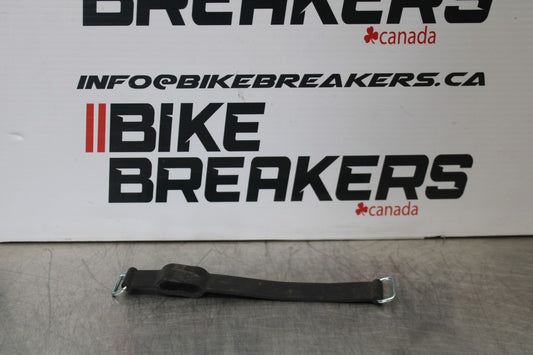 23-24 YAMAHA MT-07 BATTERY HOLD DOWN CLAMP STRAP BB194