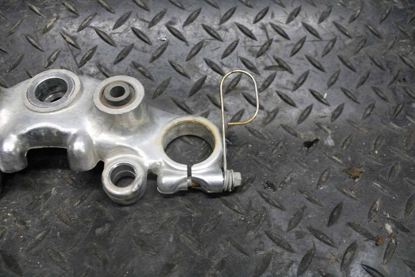 84-85 YAMAHA VIRAGO 1000 FORKS UPPER TRIPLE TREE CLAMP BB173
