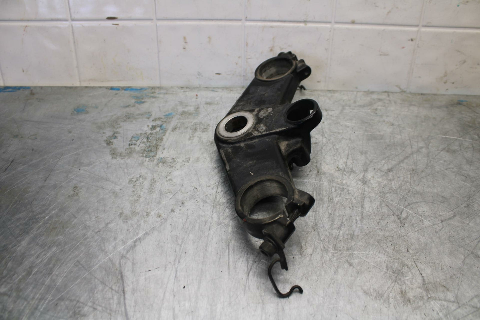 87-96 HONDA CBR1000F FORKS UPPER TRIPLE TREE CLAMP BB420
