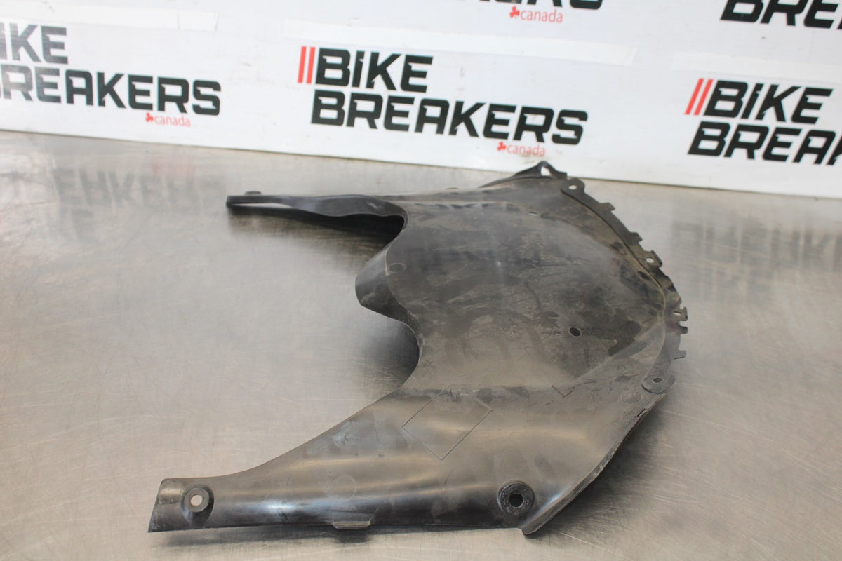 11-26 SUZUKI GSXR750 LOWER FRONT UPPER INNER HEADLIGHT COWL FAIRING  BB882