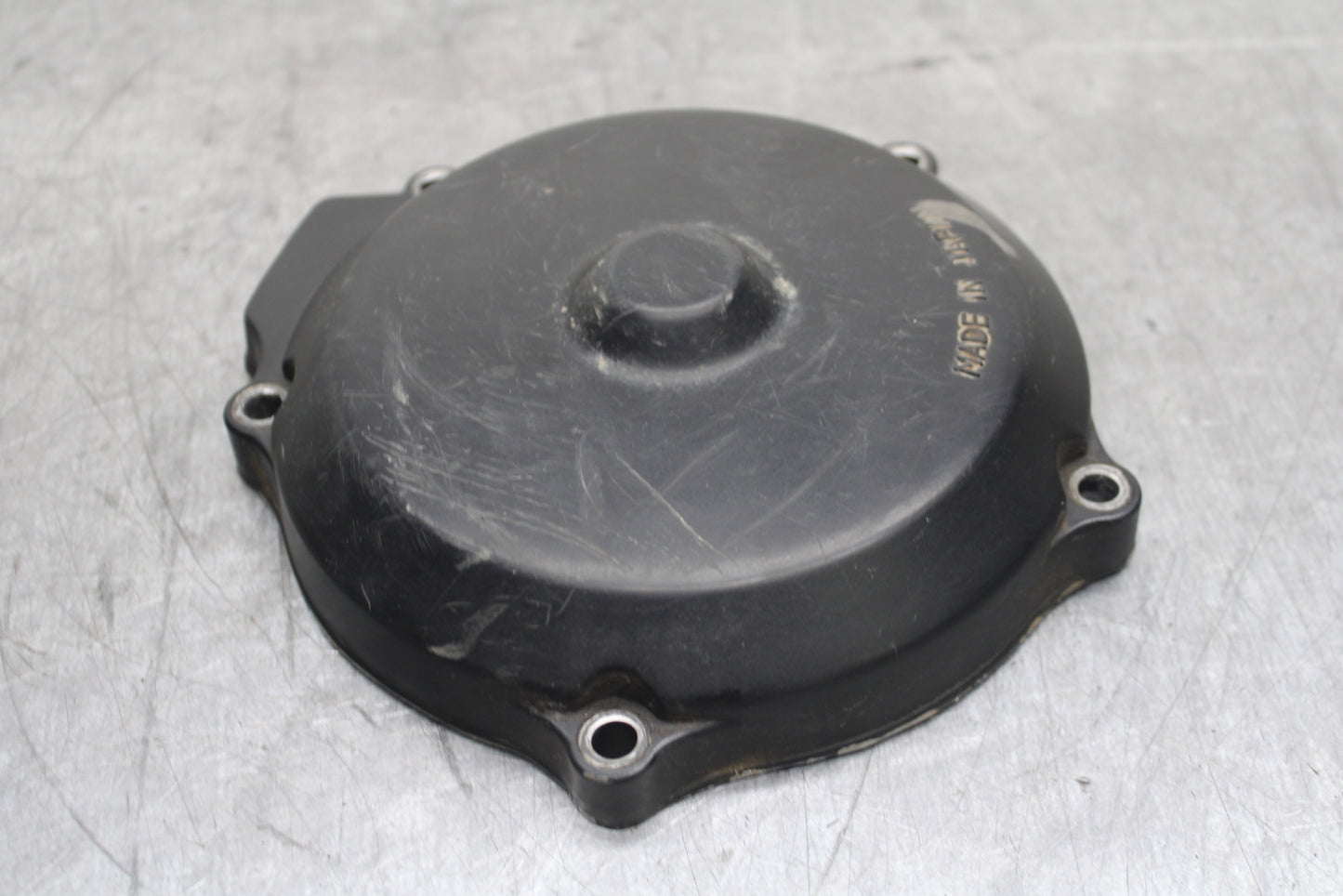 82-83 YAMAHA IT175 ENGINE MOTOR STATOR GENERATOR MAGNETO COVER BB108