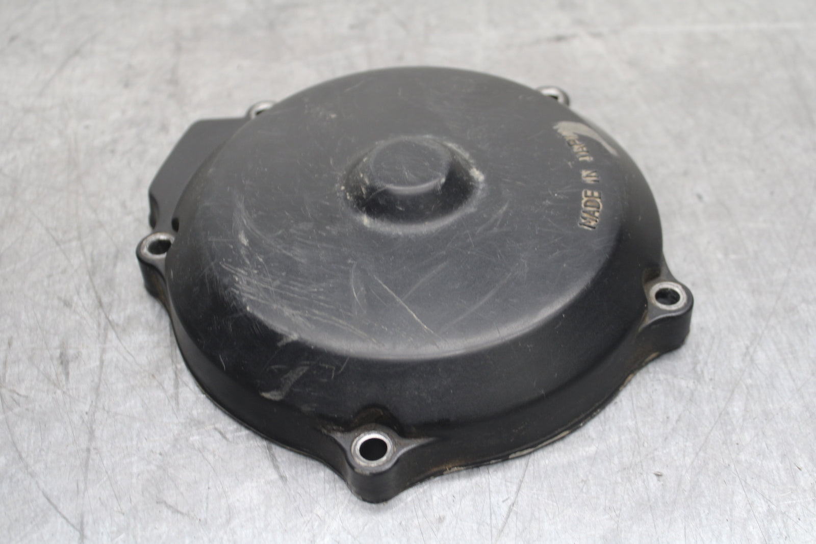 82-83 YAMAHA IT175 ENGINE MOTOR STATOR GENERATOR MAGNETO COVER BB108