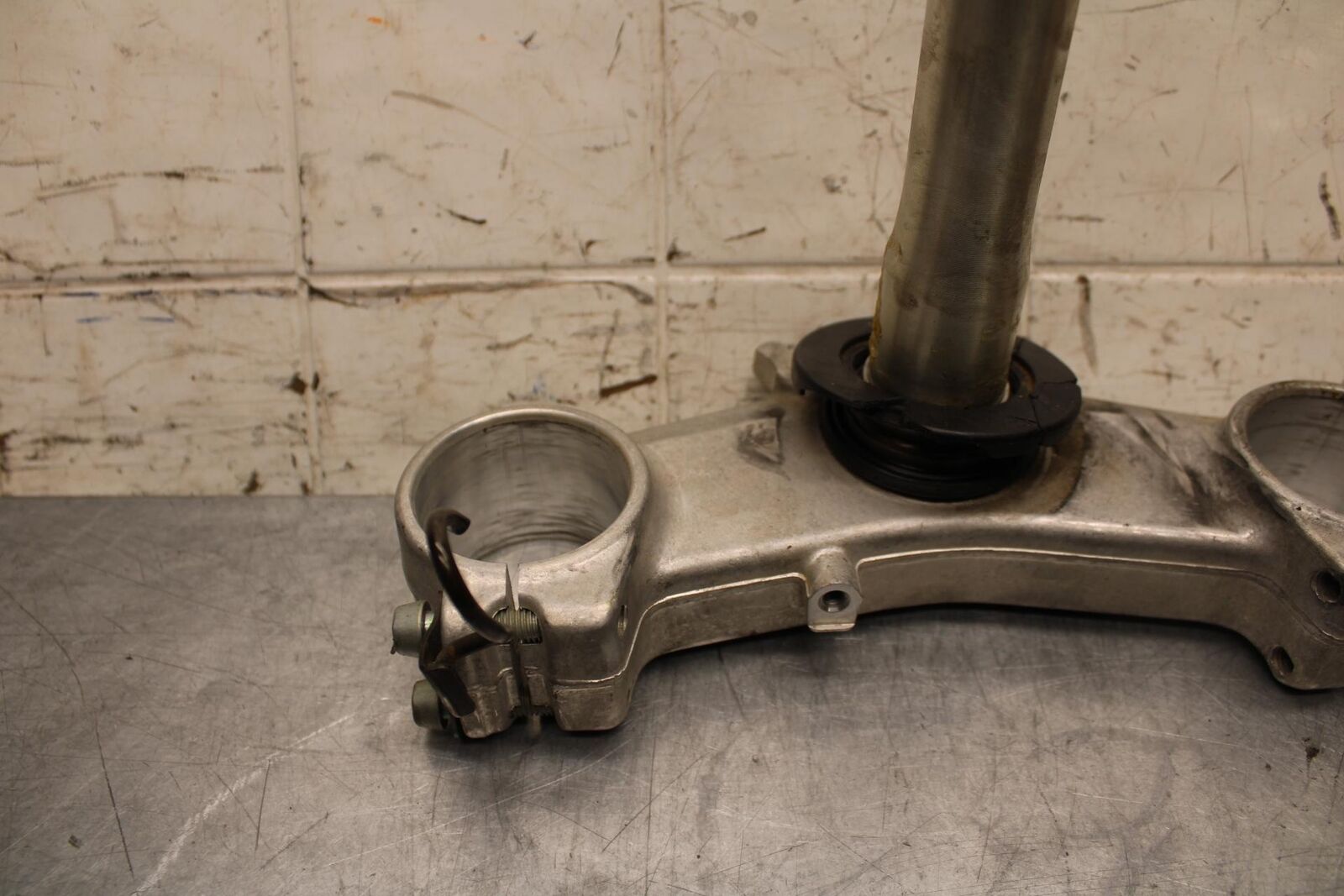 2003 Kawasaki Ninja ZX6RR ZX600K FRONT FORKS CLAMP LOWER TRIPLE TREE STEM BB66