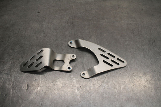 08-09 YAMAHA YZF R6S REARSET REAR SET HEEL GUARD COVER  BB114