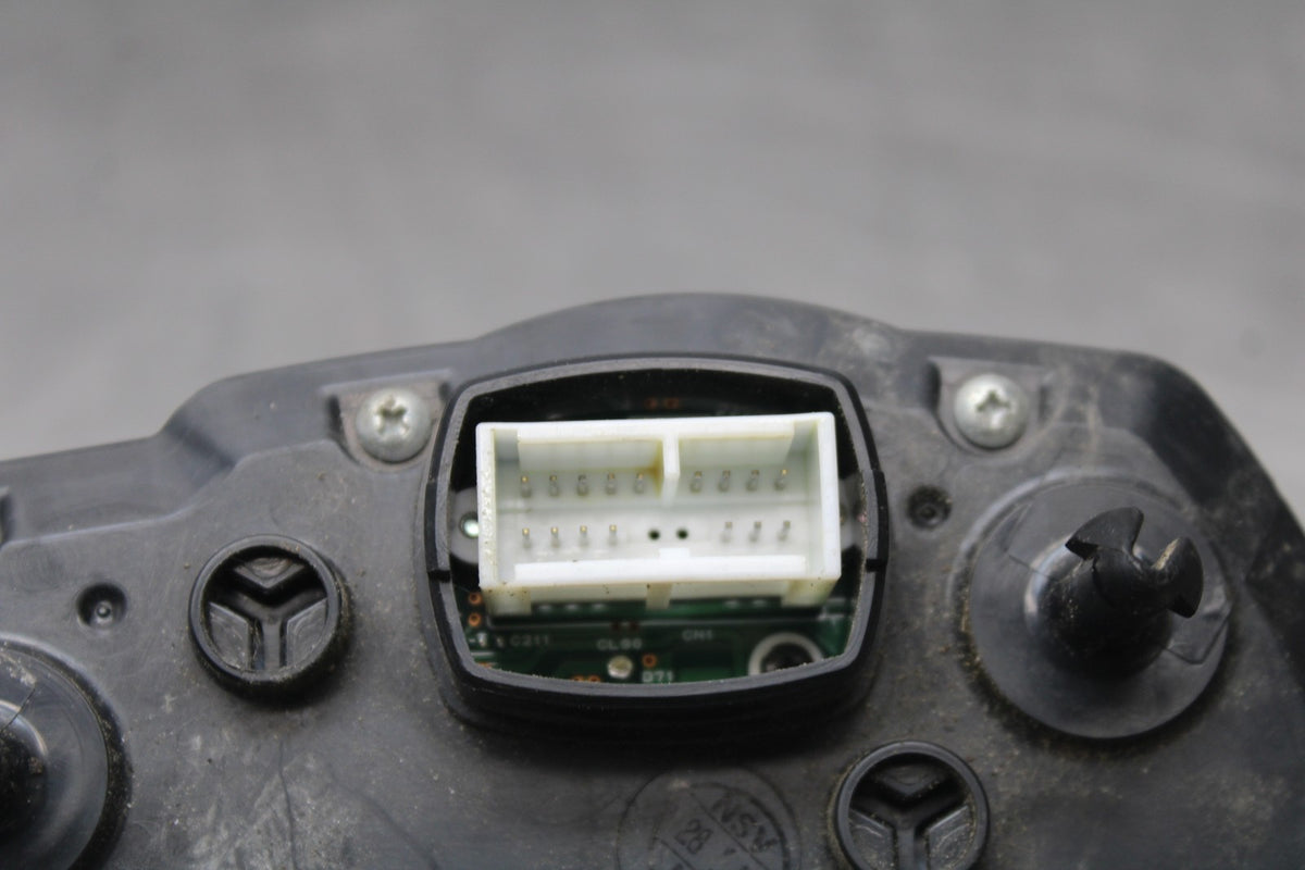 08-10 SUZUKI GSXR 600 SPEEDO GAUGES DISPLAY CLUSTER SPEEDOMETER TACHOMETER BB803