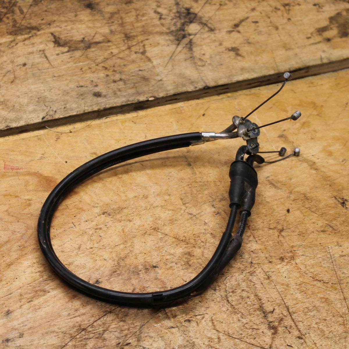 07-08 YAMAHA YZF R1 THROTTLE CABLES LINES BB337