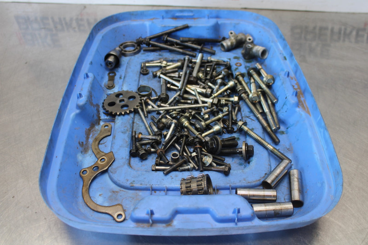06-07 HONDA INTERCEPTOR 800 VFR800 ENGINE BOLTS HARDWARE MOTOR SCREWS BB917
