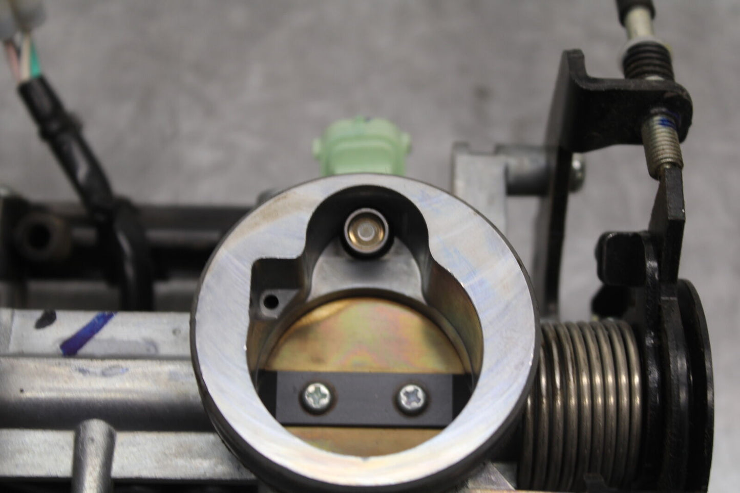 18-24 KAWASAKI NINJA 650 MAIN FUEL INJECTORS / THROTTLE BODIES BB725