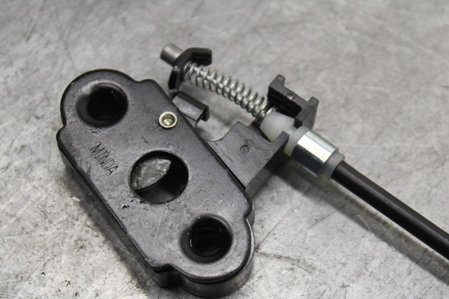 18-23 KAWASAKI NINJA 400 REAR & FRONT SEAT LATCH LOCK ASSEMBLY BB660