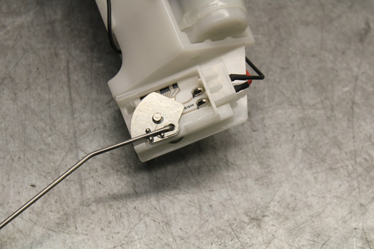 18-23 KAWASAKI NINJA 400 FUEL PUMP GAS PETROL SENDER UNIT BB660