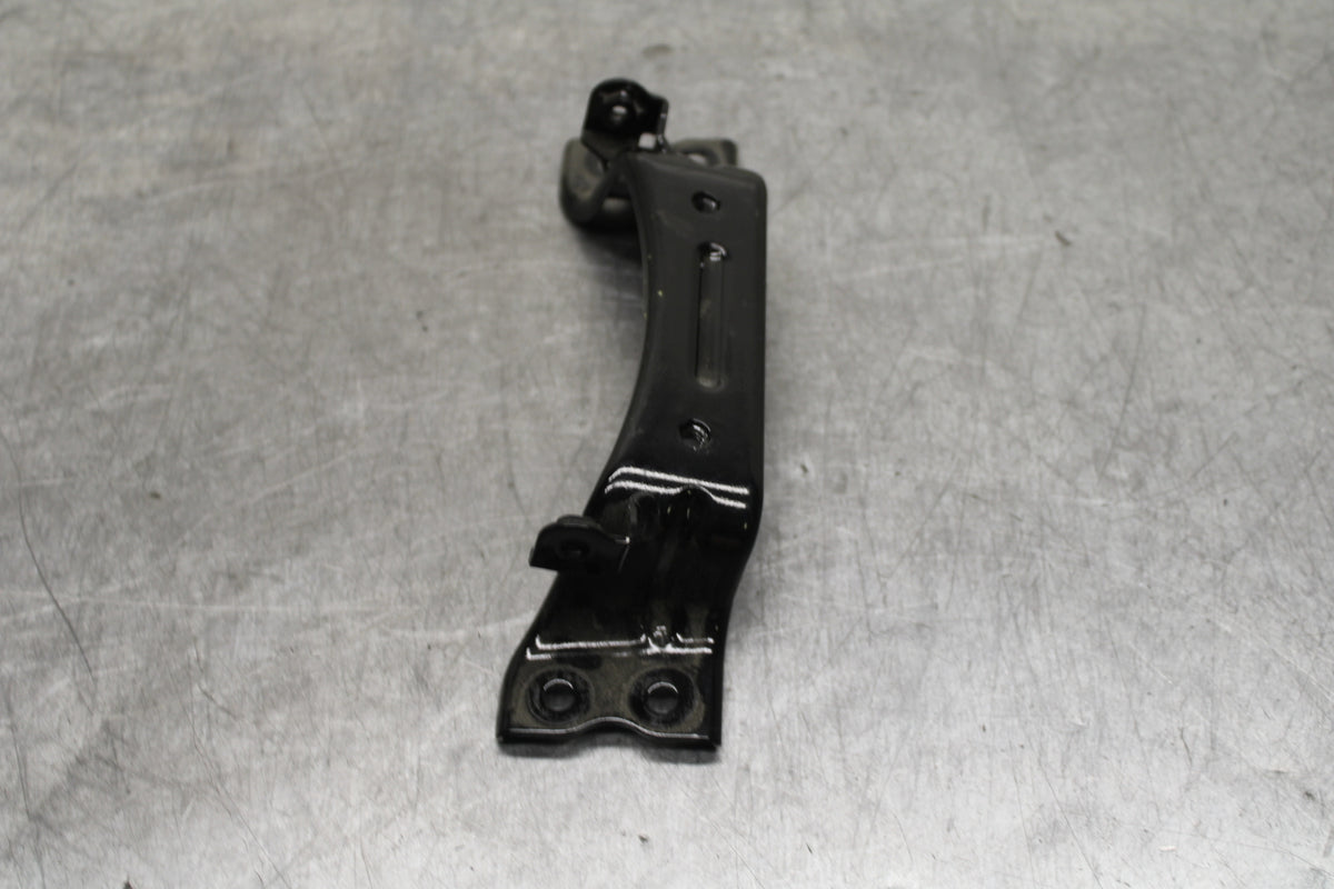 24 KAWASAKI NINJA 500 ABS GAS TANK FUEL CELL PETROL BRACKET MOUNT  BB730