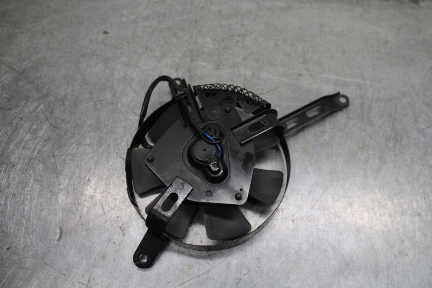 05-06 SUZUKI GSXR1000 ENGINE RADIATOR COOLING FAN BB113