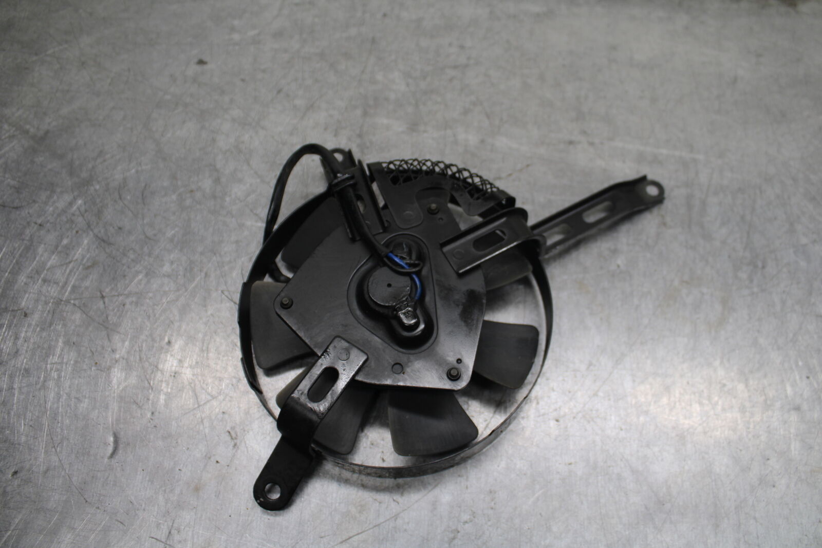 05-06 SUZUKI GSXR1000 ENGINE RADIATOR COOLING FAN BB113
