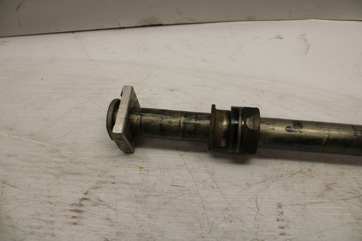 07-08 KAWASAKI NINJA ZX6R REAR AXLE BACK WHEEL RIM PIVOT BOLT AXEL BB274