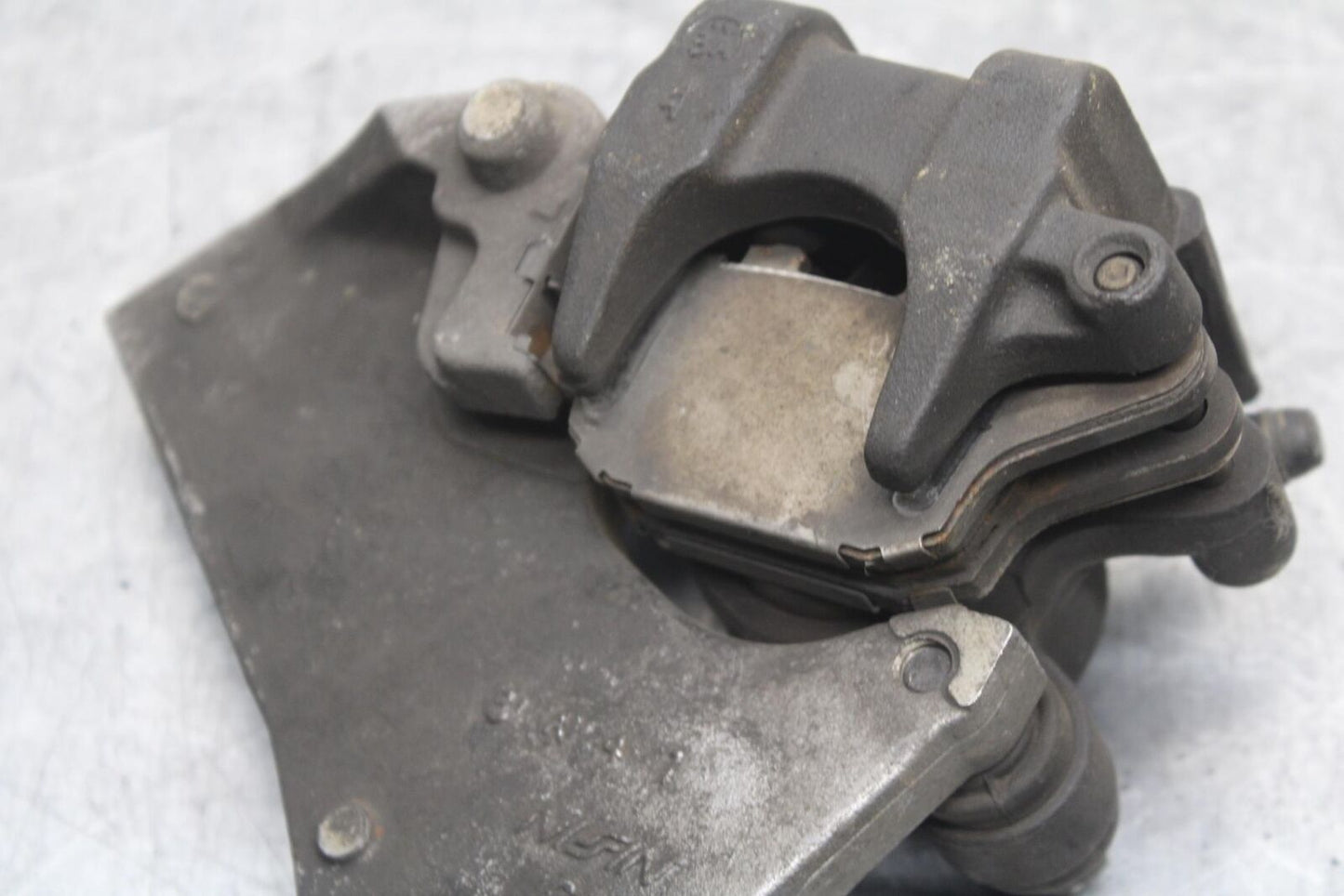 2003 Suzuki SV1000S REAR BACK BRAKE CALIPER W MOUNT BRACKET BB85