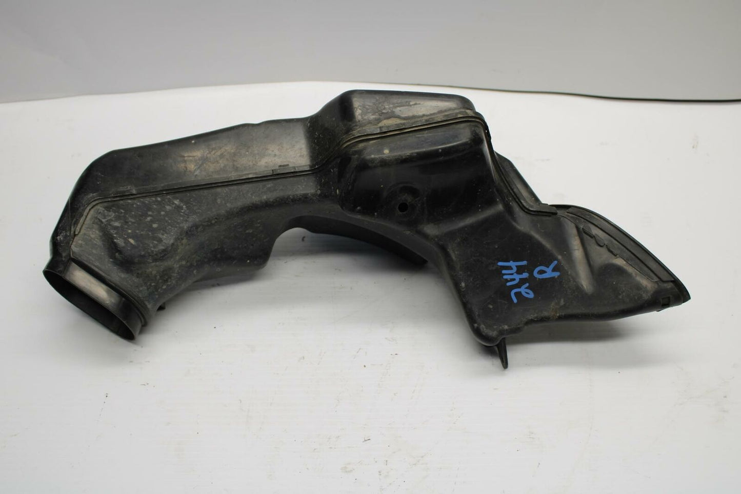 08-09 SUZUKI GSXR600 RIGHT RAM AIR INTAKE DUCT TUBE BB244