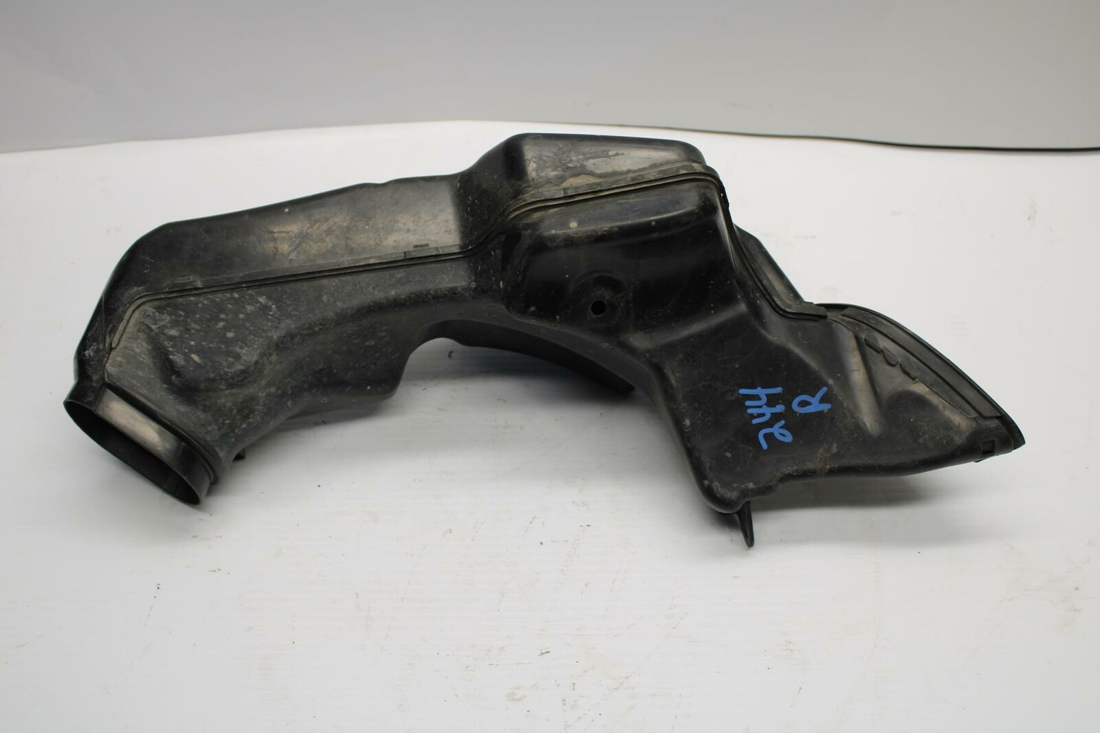 08-09 SUZUKI GSXR600 RIGHT RAM AIR INTAKE DUCT TUBE BB244