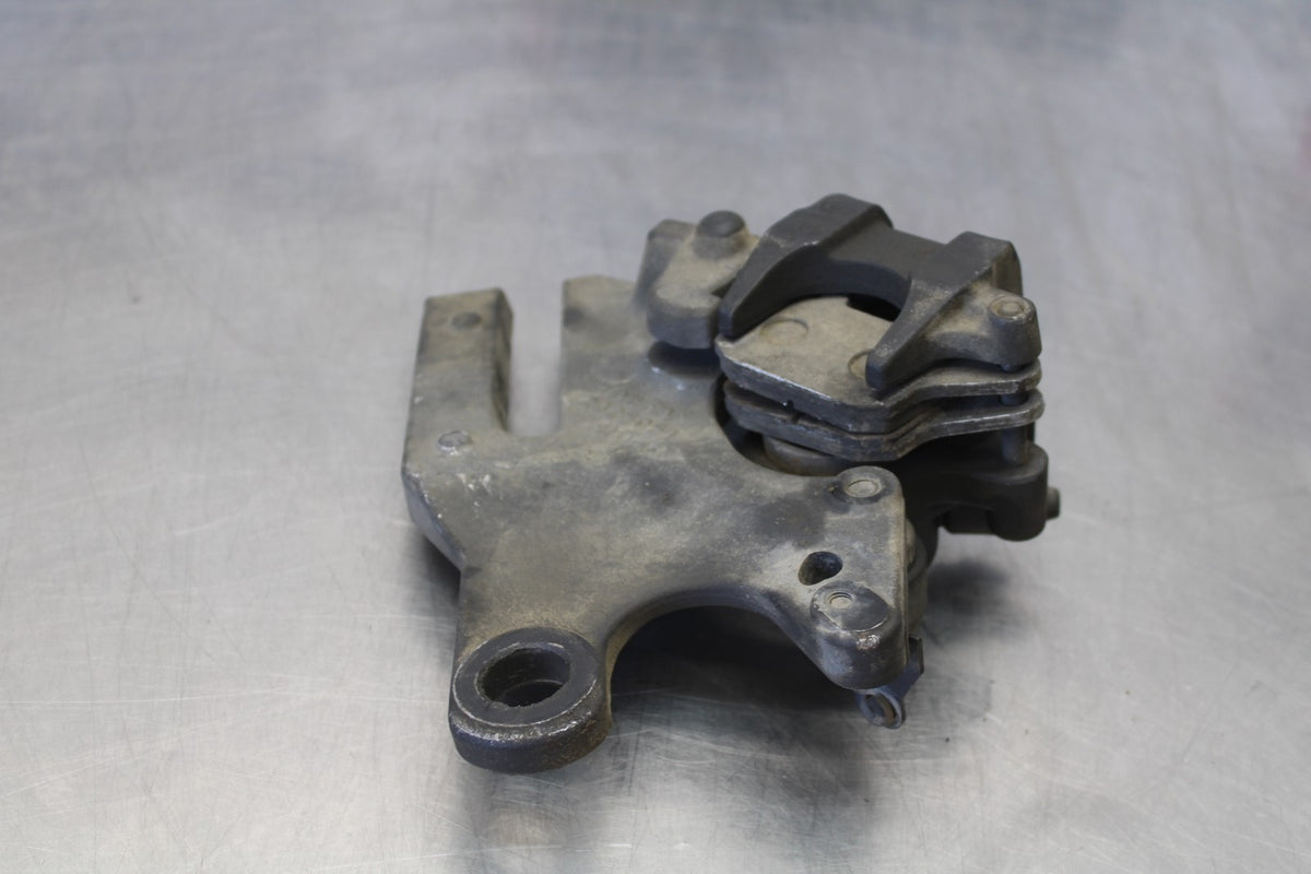 15 TRIUMPH TIGER 800 REAR BACK BRAKE CALIPER W MOUNT BRACKET BB873