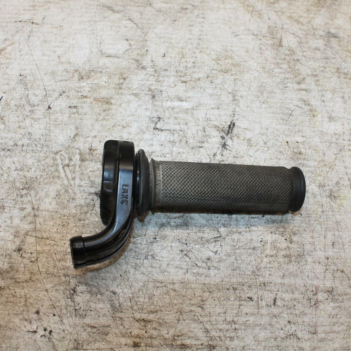 16-21 YAMAHA XSR900 THROTTLE CABLE LINE HOUSING GUIDE BB370