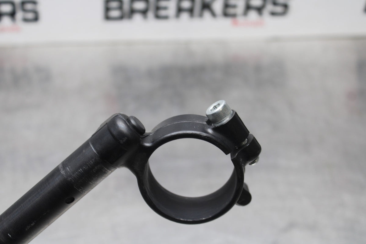 11-25 SUZUKI GSXR 600  RIGHT CLIP ON HANDLEBAR BB830