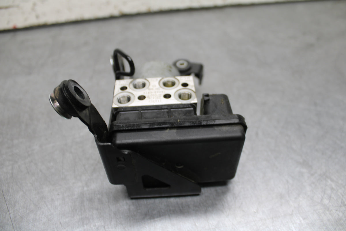 24-25 KAWASAKI NINJA ZX6R ABS PUMP UNIT MODULE BB726