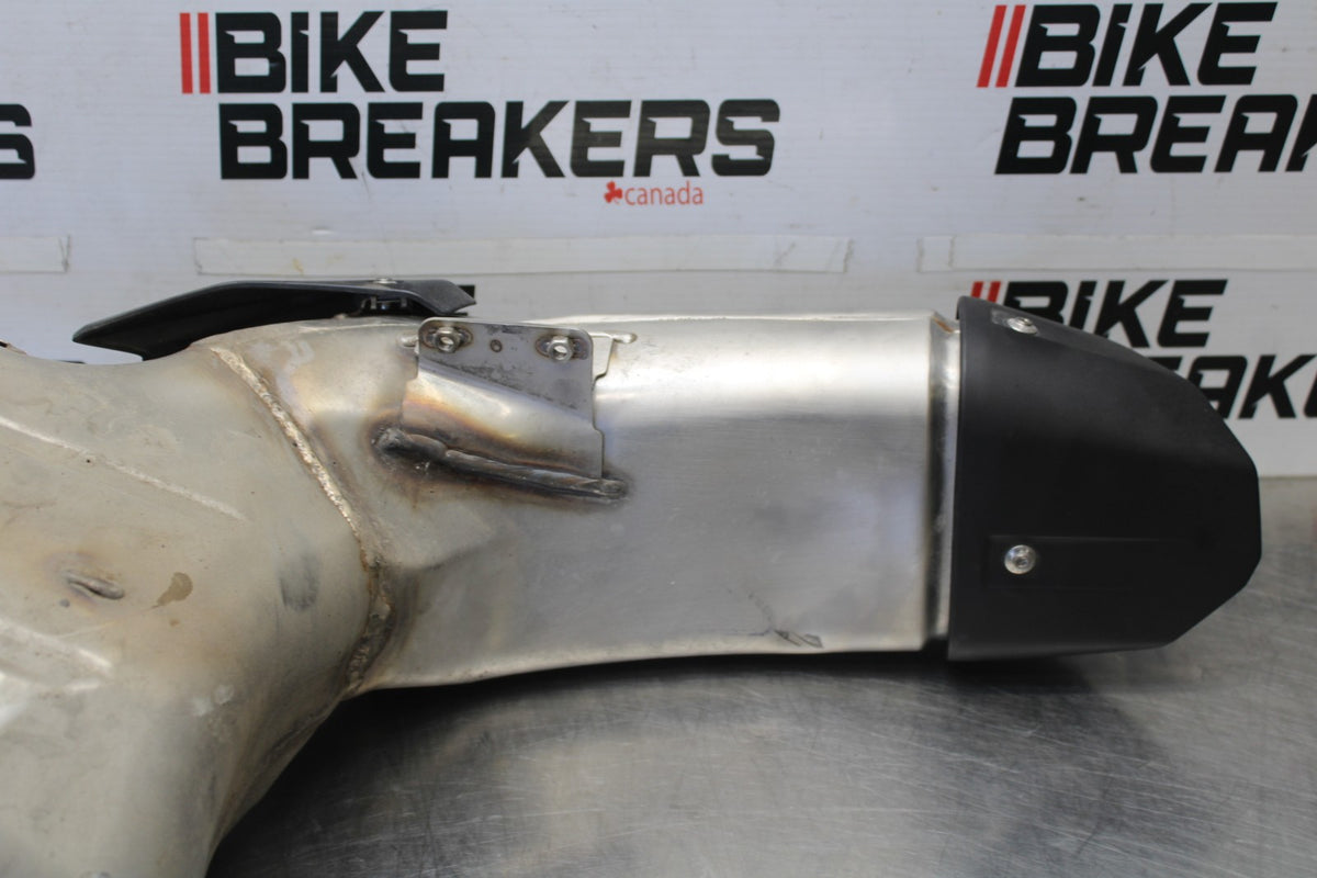 20-23 BMW F900R EXHAUST PIPE MUFFLER SLIP ON CAN SILENCER BB923