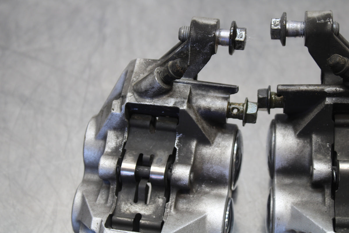 04 YAMAHA ROAD STAR XV1700A RIGHT LEFT FRONT BRAKE CALIPER SET BB155