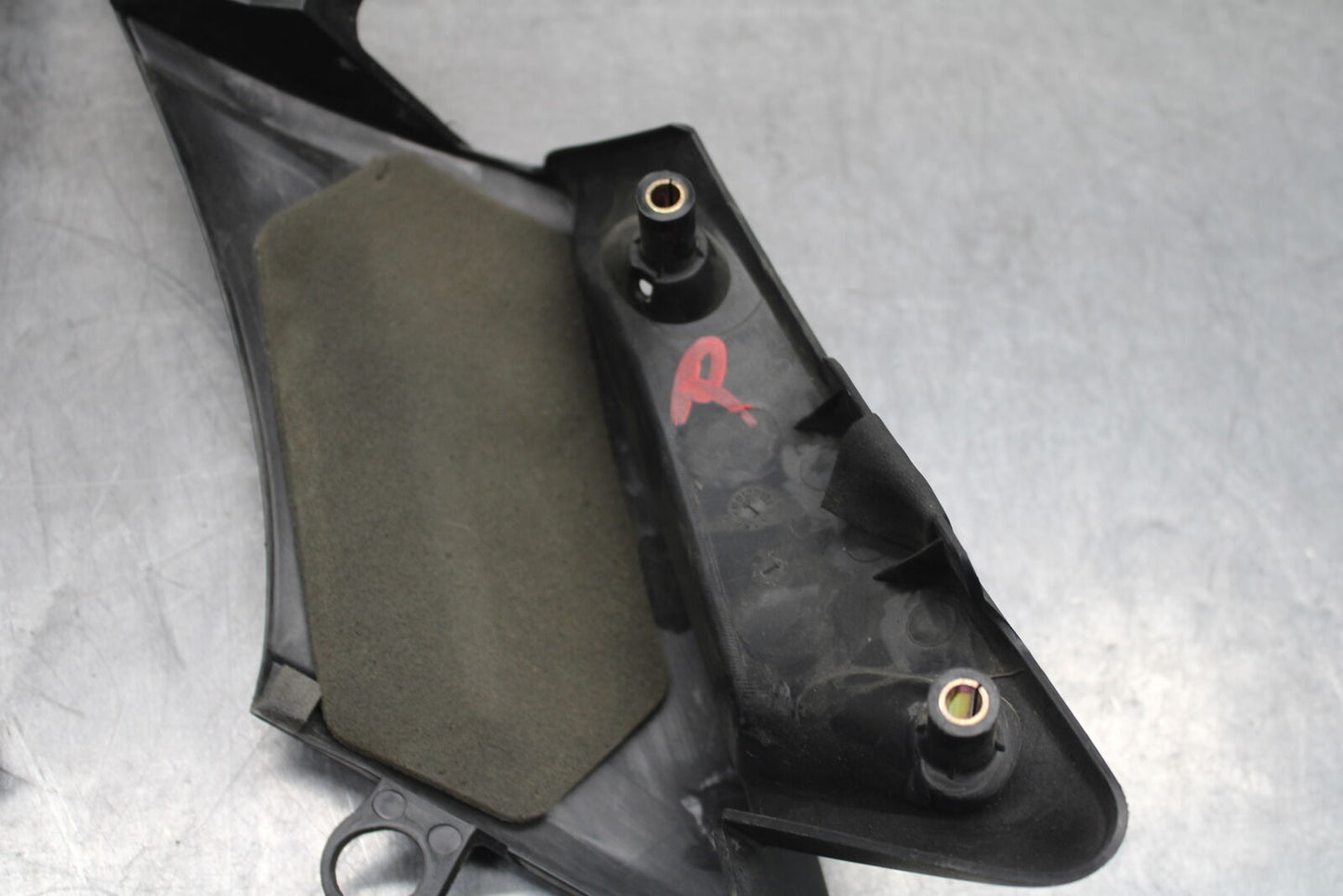 08-09 YAMAHA YZF R6S RIGHT LEFT FRAME MID SIDE COVERS COWLS PANELS TRIM BB114