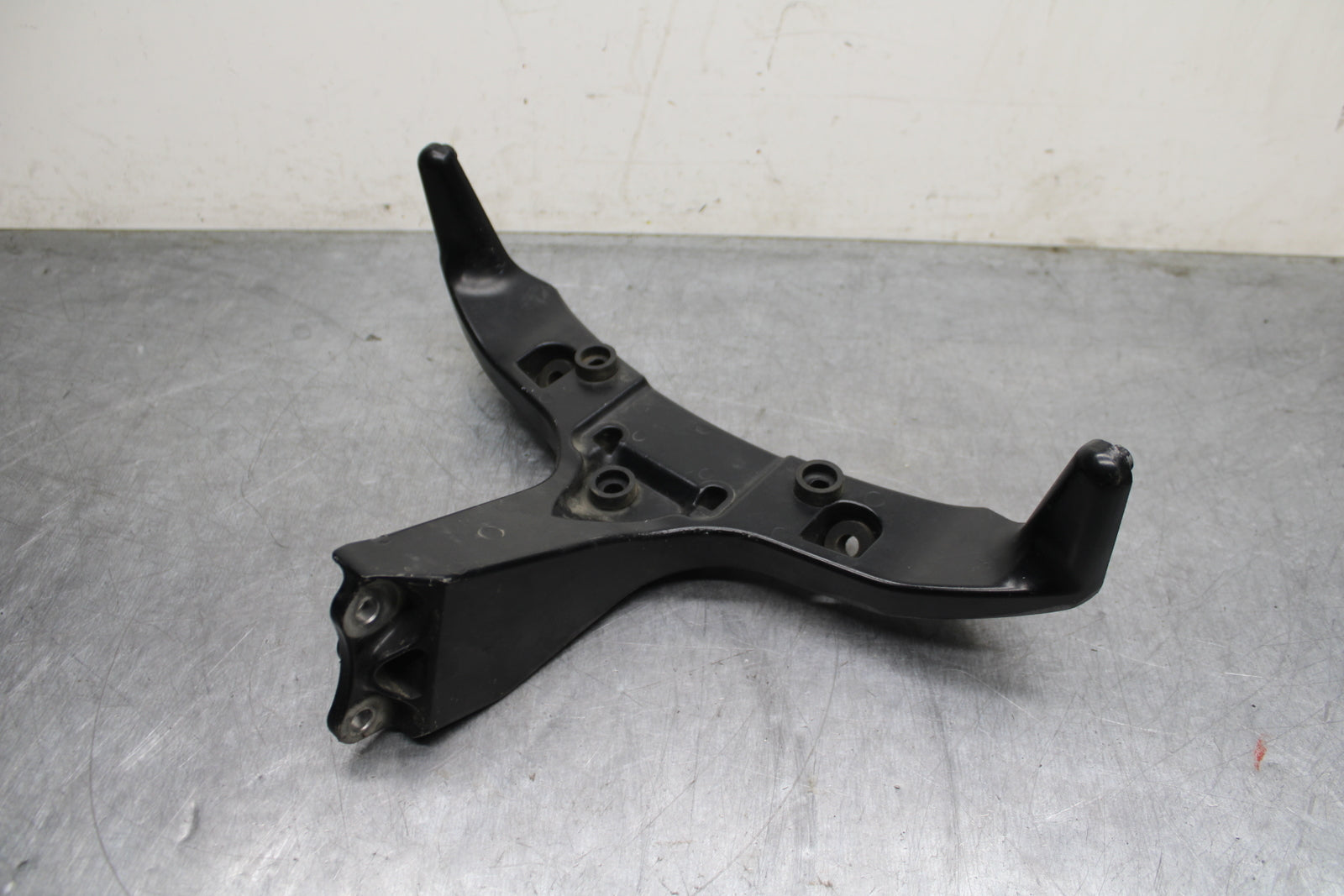03-04 HONDA CBR600RR UPPER FAIRING MIRROR GAUGES STAY BRACKET BB127