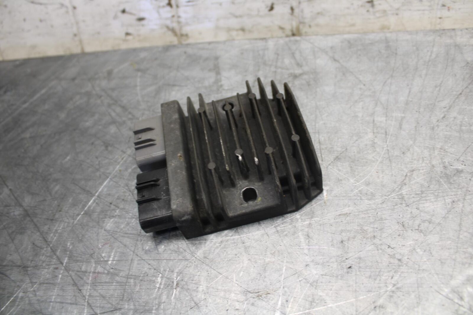 2016 Yamaha XSR900 ABS RECTIFIER VOLTAGE REGULATOR BB516