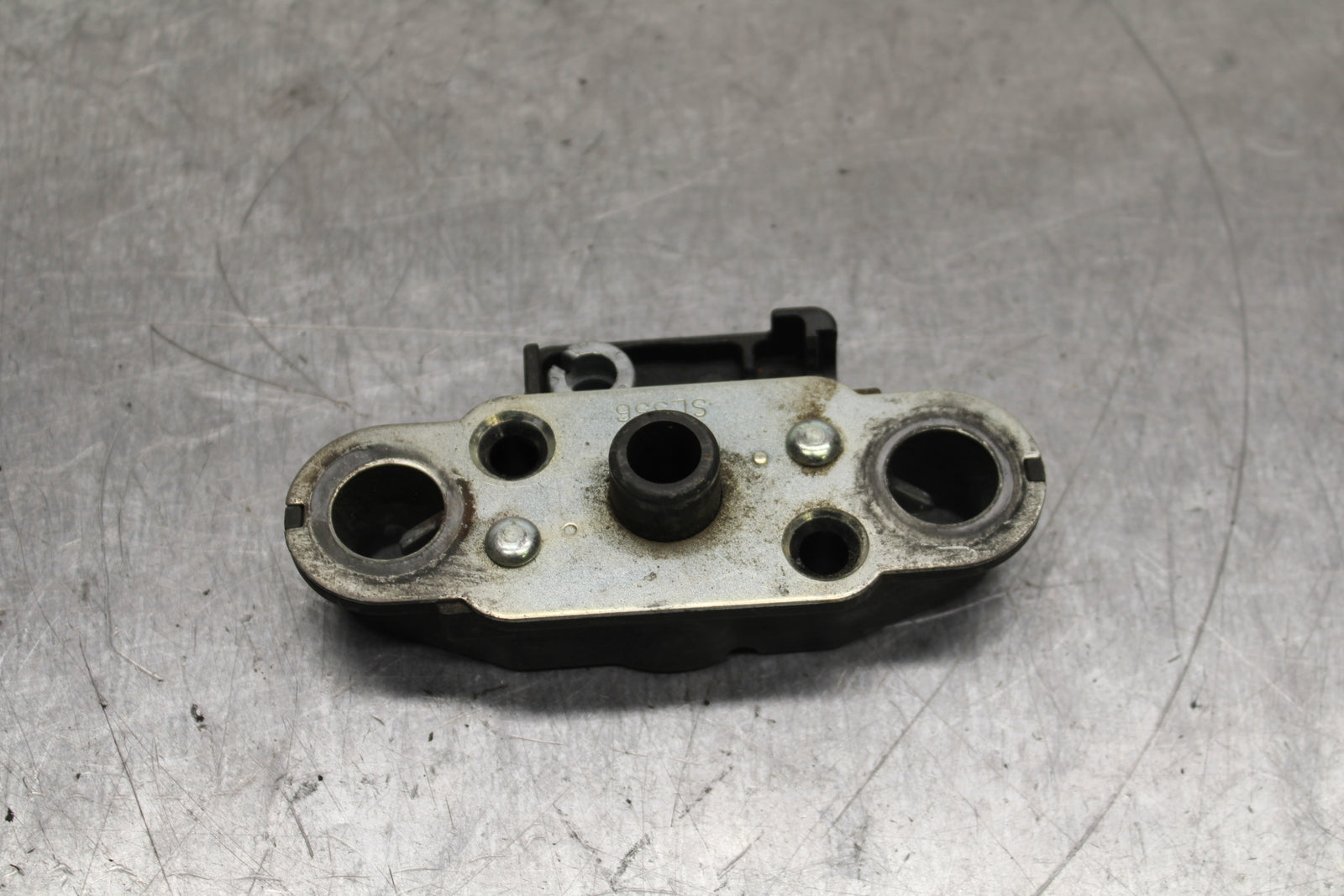 12-13 KAWASAKI Z1000 REAR PASSENGER SEAT LATCH LOCK ASSEMBLY BB743