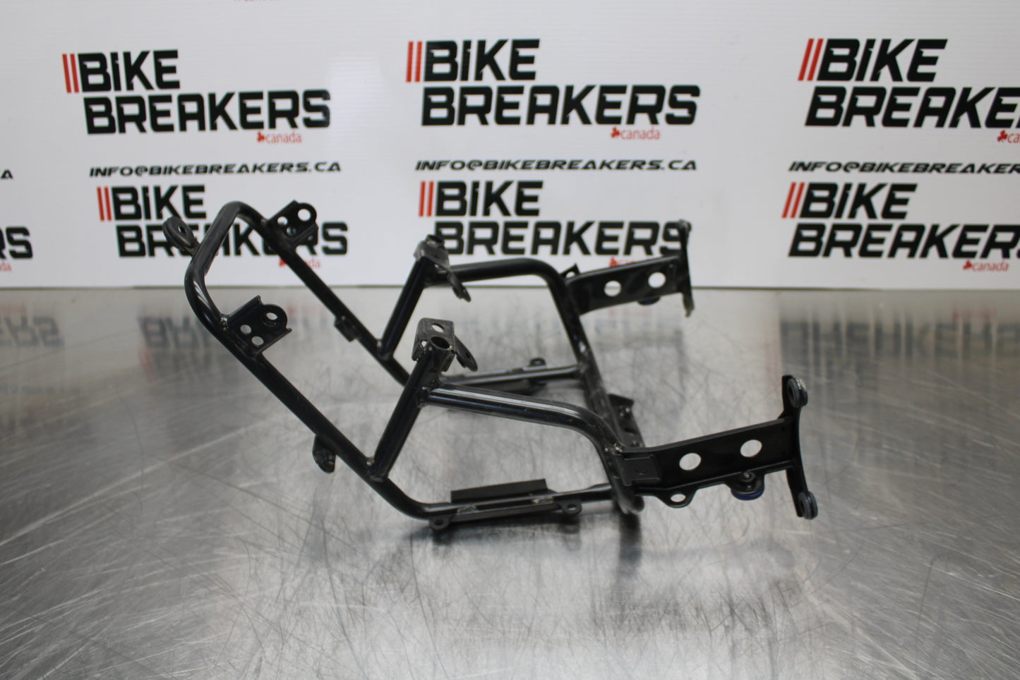 09 YAMAHA ROYAL STAR XVZ1300TF VENTURE UPPER FAIRING GAUGES STAY BRACKET  BB151