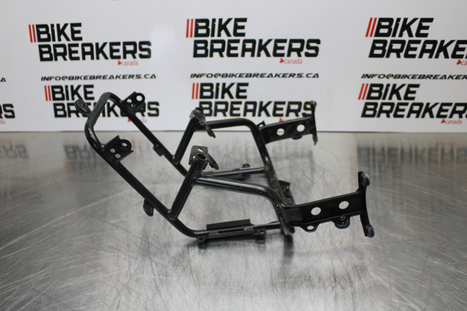 09 YAMAHA ROYAL STAR XVZ1300TF VENTURE UPPER FAIRING GAUGES STAY BRACKET  BB151
