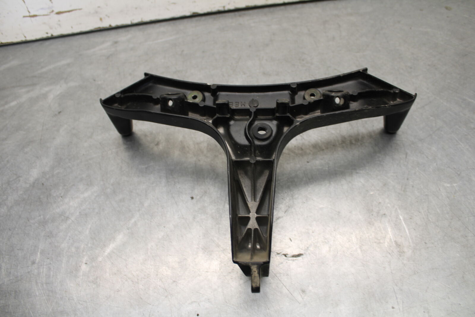 05-06 HONDA CBR600RR UPPER FAIRING MIRROR GAUGES STAY BRACKET BB655